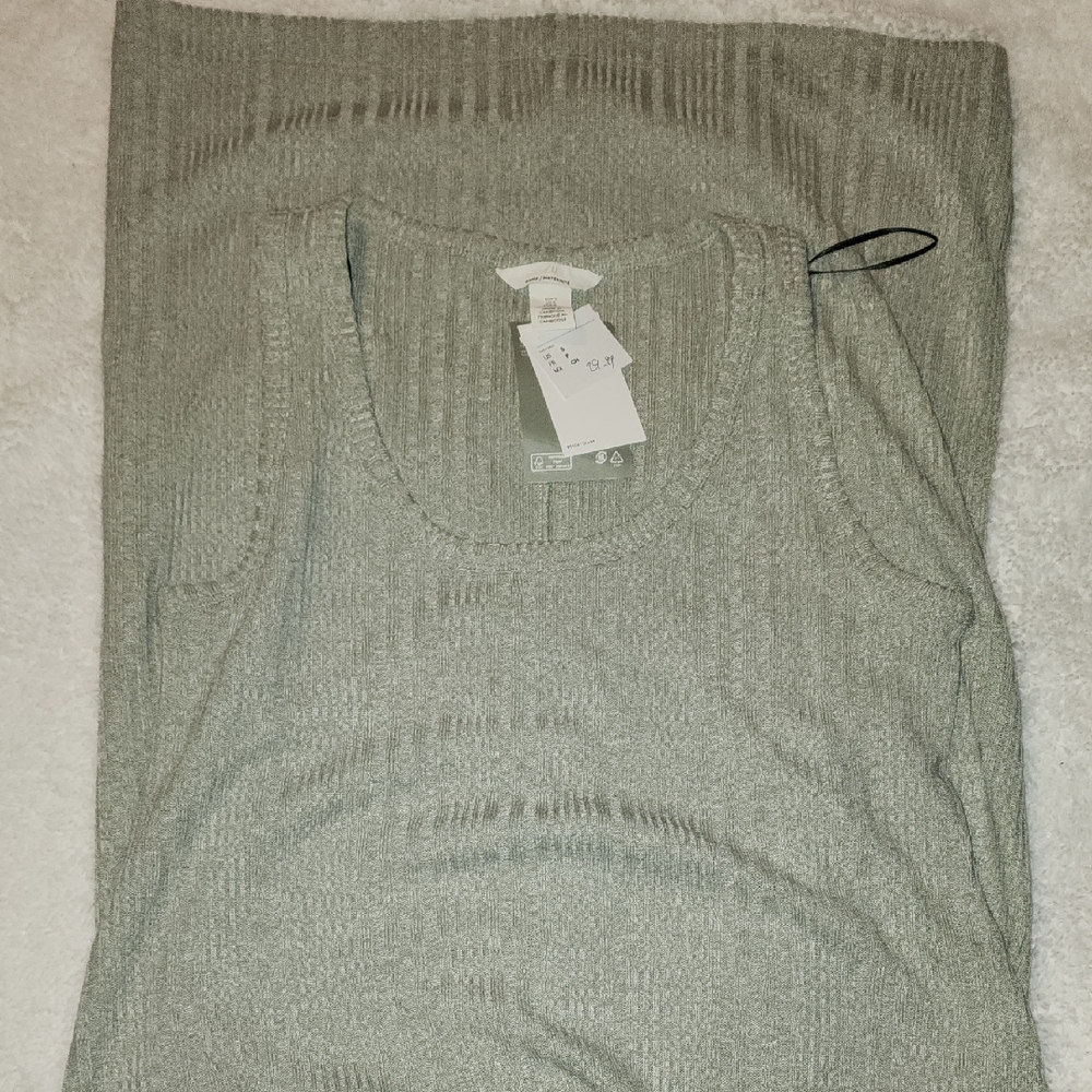 Elegant Sleeveless Gray Dress - Picture 6 of 7